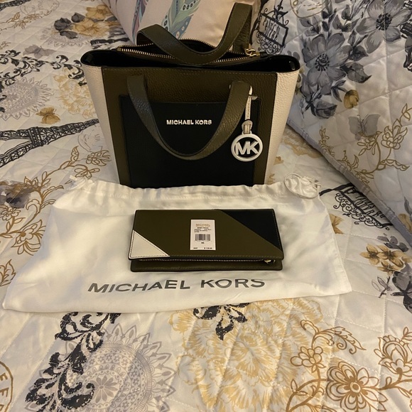 Michael Kors handbag with matching wallet
